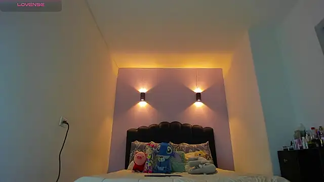 Snapshot of Sofia_Clauss_ chatting on February 6, 2026, 3:02 am Sofia Clauss online show from February 6, 2026, 3:02 am