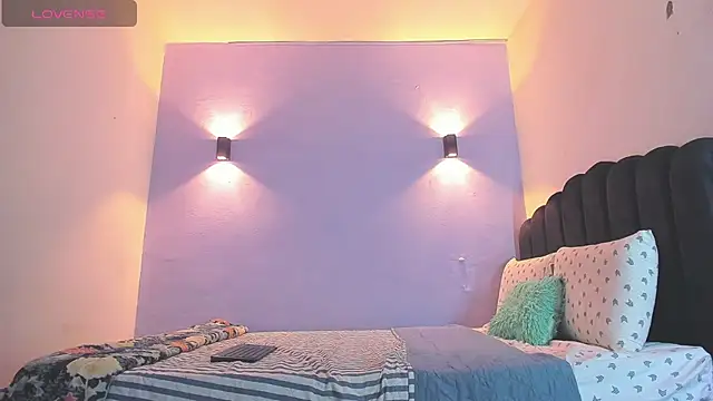 Sofia Clauss  online show from March 6, 2025, 4:19 am