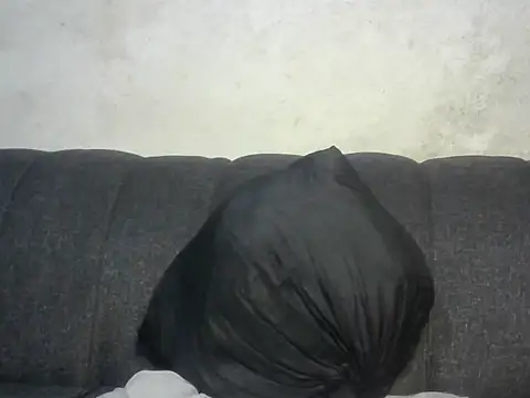 Snapshot of Bitty_baby chatting on February 26, 2026, 4:23 am Bitty baby online show from February 26, 2026, 4:23 am