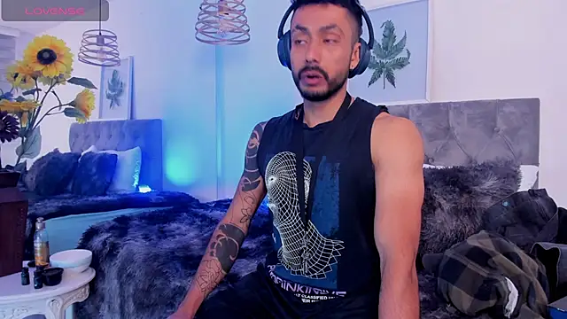 Tom cooper  online show from September 27, 2025, 1:06 pm