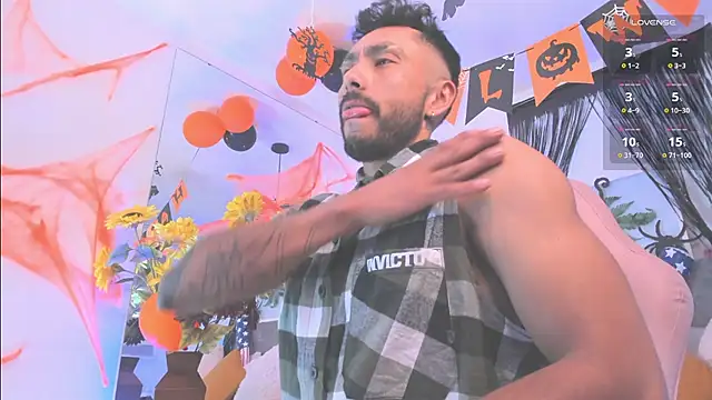 Tom cooper  online show from October 17, 2025, 12:51 pm