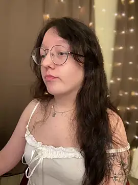 Snapshot of emigooflordXD chatting on February 2, 2025, 5:37 pm emigooflordXD online show from February 2, 2025, 5:37 pm