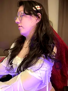 Snapshot of emigooflordXD chatting on December 5, 2024, 7:10 am emigooflordXD online show from December 5, 2024, 7:10 am