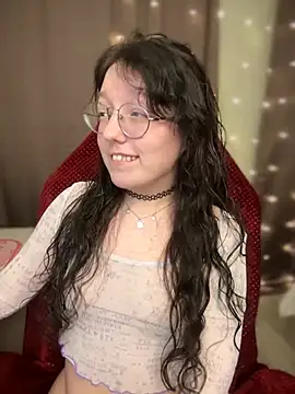 Snapshot of emigooflordXD chatting on December 27, 2024, 6:35 am emigooflordXD online show from December 27, 2024, 6:35 am