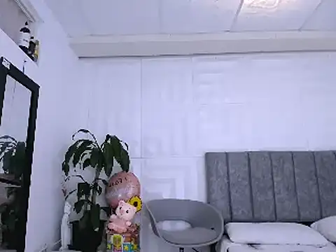 Snapshot of nataly_red chatting on January 24, 2025, 4:28 pm nataly red online show from January 24, 2025, 4:28 pm