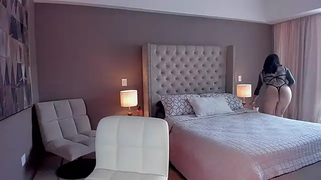 Snapshot of vangie_ chatting on November 17, 2025, 7:51 pm vangie online show from November 17, 2025, 7:51 pm