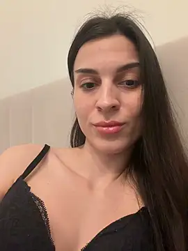 Snapshot of RebecaMur chatting on March 24, 2026, 9:48 pm RebecaMur online show from March 24, 2026, 9:48 pm