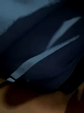 DarianaGuzz online show from November 9, 2025, 6:28 am