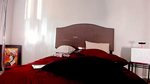 yiauana online show from October 27, 2025, 1:45 pm