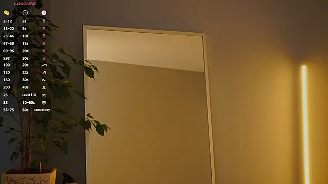 Snapshot of Ester_Hill chatting on February 25, 2026, 3:40 am Ester Hill online show from February 25, 2026, 3:40 am