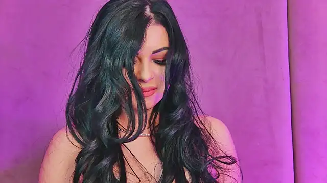 EmilyColle  online show from March 10, 2025, 11:12 am