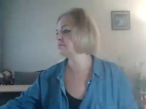 SofiyaPetrova online show from October 14, 2025, 5:08 am