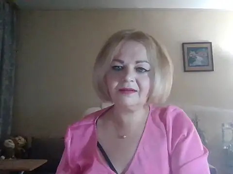 SofiyaPetrova online show from October 21, 2025, 3:33 pm