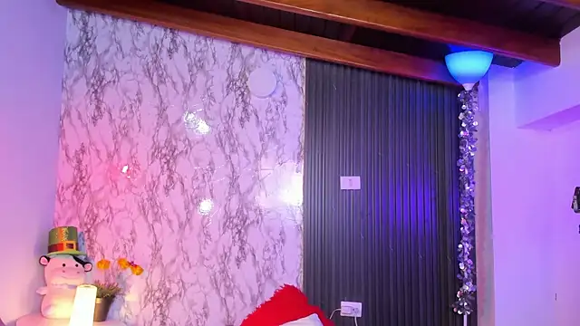 Snapshot of chloe_blue chatting on March 22, 2025, 2:25 pm chloe blue online show from March 22, 2025, 2:25 pm