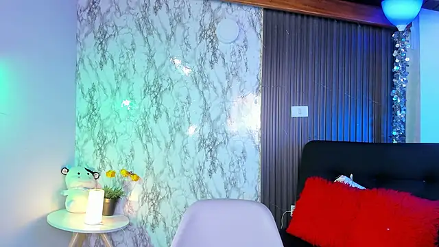 Snapshot of chloe_blue chatting on March 17, 2025, 2:56 pm chloe blue online show from March 17, 2025, 2:56 pm