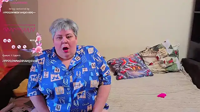 Snapshot of Baunti5555 chatting on February 7, 2026, 8:33 am Baunti5555 online show from February 7, 2026, 8:33 am