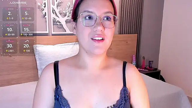 Snapshot of sweet--emily chatting on December 18, 2025, 3:55 am sweet--emily online show from December 18, 2025, 3:55 am