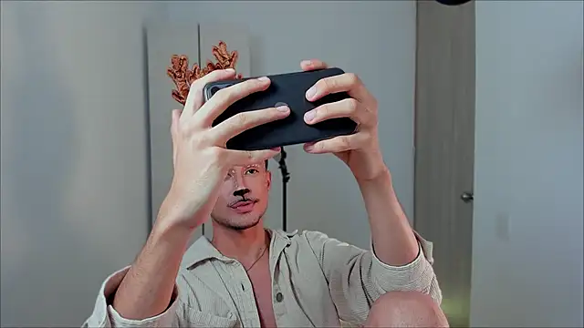 Snapshot of dimitri_targaryen chatting on December 19, 2024, 2:23 am dimitri targaryen online show from December 19, 2024, 2:23 am