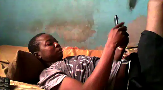 Snapshot of little__joy chatting on February 26, 2025, 1:11 pm little  joy online show from February 26, 2025, 1:11 pm