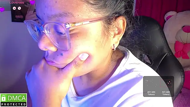 KittyHot20 online show from October 6, 2025, 4:13 am