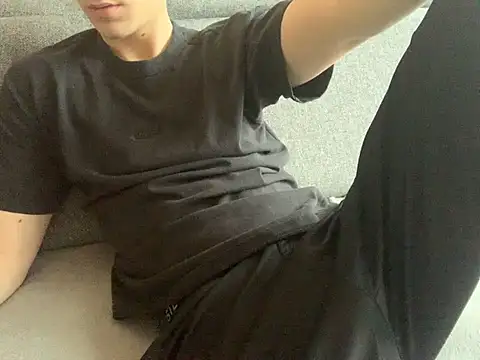 Honeeymaster online show from January 5, 2025, 11:59 am