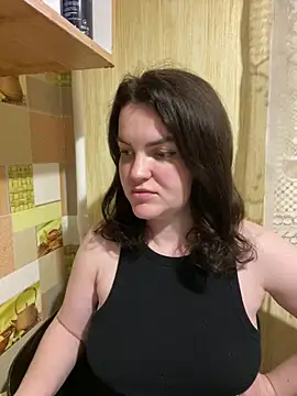 Karolina llove online show from March 12, 2025, 7:04 pm