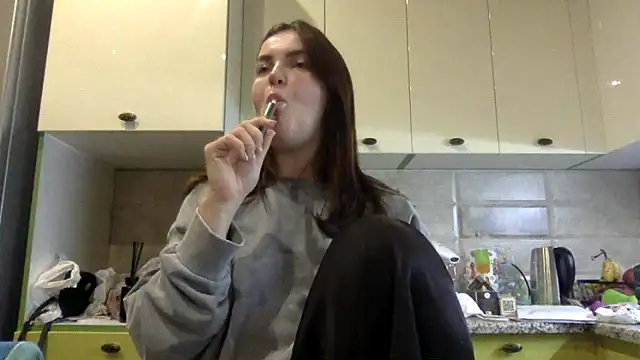 Karolina llove online show from October 1, 2025, 7:51 pm