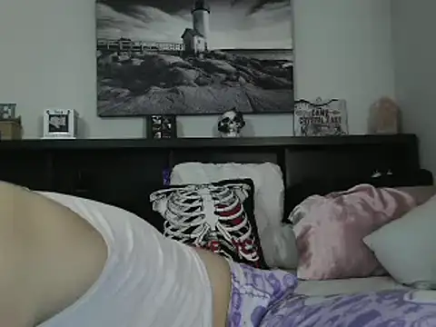 CrystalLakeXO online show from March 12, 2025, 4:41 am