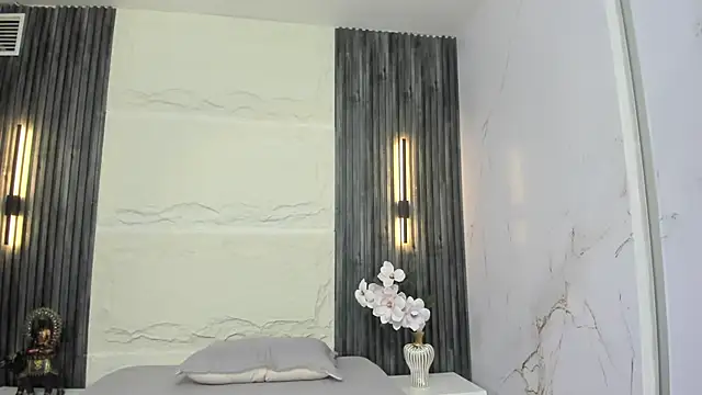 Snapshot of Lesly_sexy4u chatting on October 30, 2025, 11:19 am Lesly sexy4u online show from October 30, 2025, 11:19 am