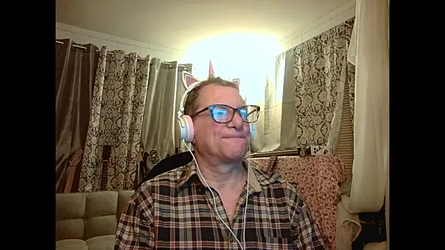 Snapshot of coryassman chatting on February 2, 2025, 11:18 am coryassman online show from February 2, 2025, 11:18 am