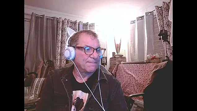 Snapshot of coryassman chatting on October 14, 2025, 11:00 am coryassman online show from October 14, 2025, 11:00 am
