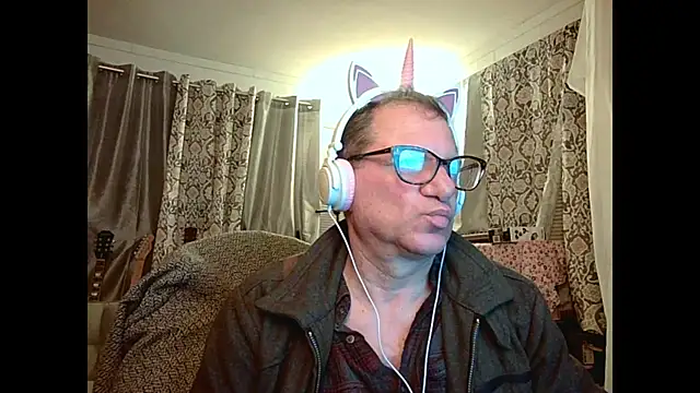 Snapshot of coryassman chatting on February 5, 2025, 8:11 am coryassman online show from February 5, 2025, 8:11 am