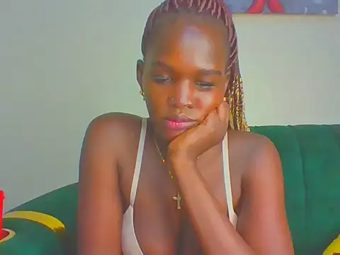 Snapshot of cutesmiling chatting on June 1, 2026, 10:48 am cutesmiling online show from June 1, 2026, 10:48 am