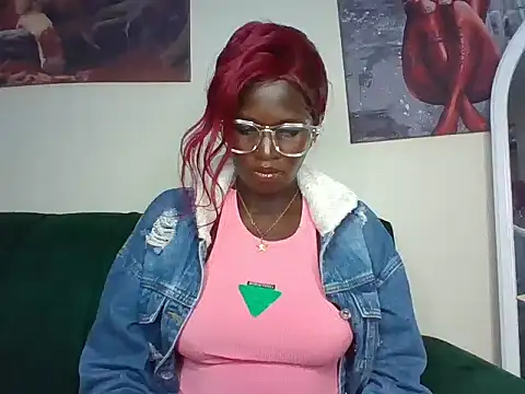 cutesmiling online show from September 28, 2025, 5:09 pm