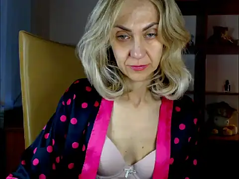 Tanya6547 online show from October 8, 2025, 8:16 am