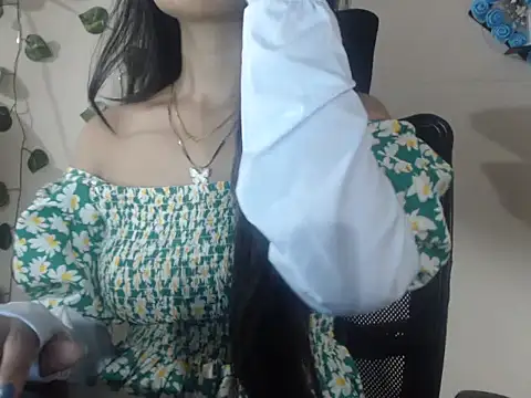 Snapshot of emma_06@xh chatting on June 2, 2026, 3:34 pm emma 06xh online show from June 2, 2026, 3:34 pm