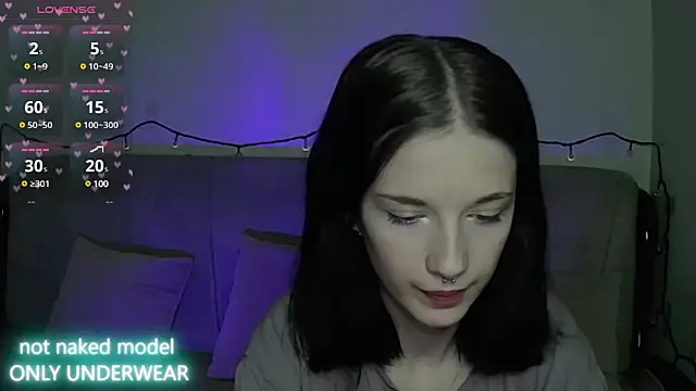 Snapshot of Miya_Dream_UKR chatting on December 18, 2024, 10:02 pm Miya Dream UKR online show from December 18, 2024, 10:02 pm