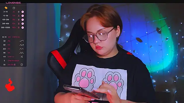 Snapshot of lala_loulou_land chatting on July 21, 2026, 6:53 pm lala loulou land online show from July 21, 2026, 6:53 pm