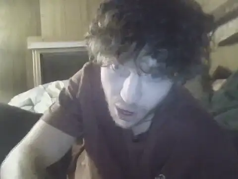 Snapshot of Irishman9077 chatting on October 20, 2025, 8:37 am Irishman9077 online show from October 20, 2025, 8:37 am