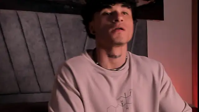 Thomas Fit1 online show from December 14, 2025, 2:51 am