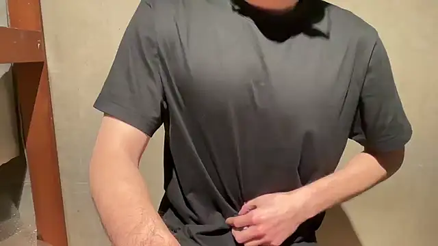 rickyyy0201 online show from February 14, 2025, 3:15 pm