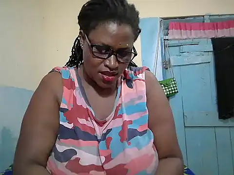 Snapshot of sexy_bigboobss chatting on February 9, 2026, 6:44 am sexy bigboobss online show from February 9, 2026, 6:44 am