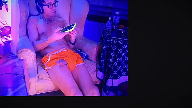 YouLikeBigDick9 online show from February 17, 2025, 8:30 am