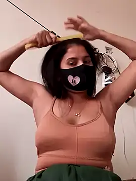 Snapshot of Cute_Nipa chatting on February 13, 2025, 7:03 am Cute Nipa online show from February 13, 2025, 7:03 am