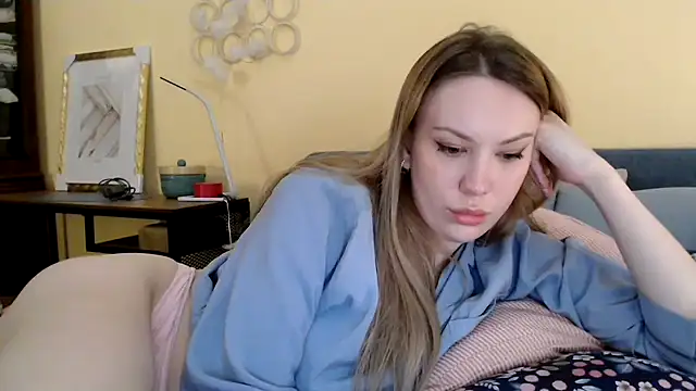 Snapshot of Scarlettford chatting on March 15, 2025, 5:15 pm Scarlettford online show from March 15, 2025, 5:15 pm