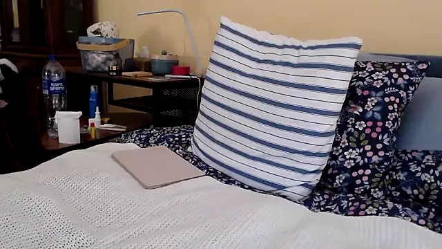 Snapshot of Scarlettford chatting on February 25, 2025, 4:35 pm Scarlettford online show from February 25, 2025, 4:35 pm