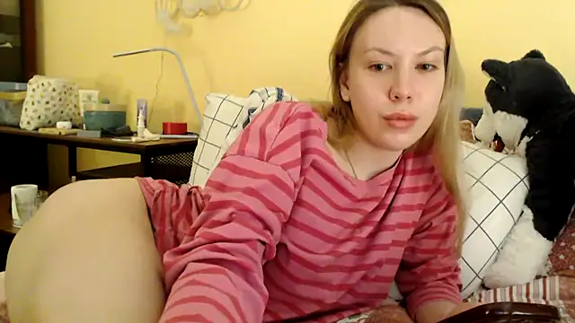 Snapshot of Scarlettford chatting on February 9, 2025, 4:07 pm Scarlettford online show from February 9, 2025, 4:07 pm