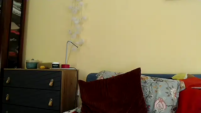 Snapshot of Scarlettford chatting on January 3, 2025, 3:44 pm Scarlettford online show from January 3, 2025, 3:44 pm