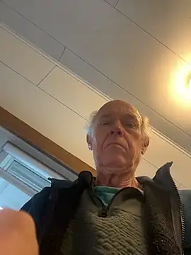 martxxxxx online show from February 22, 2026, 12:40 pm