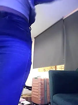 AnthonelaDuque online show from December 2, 2025, 11:34 am